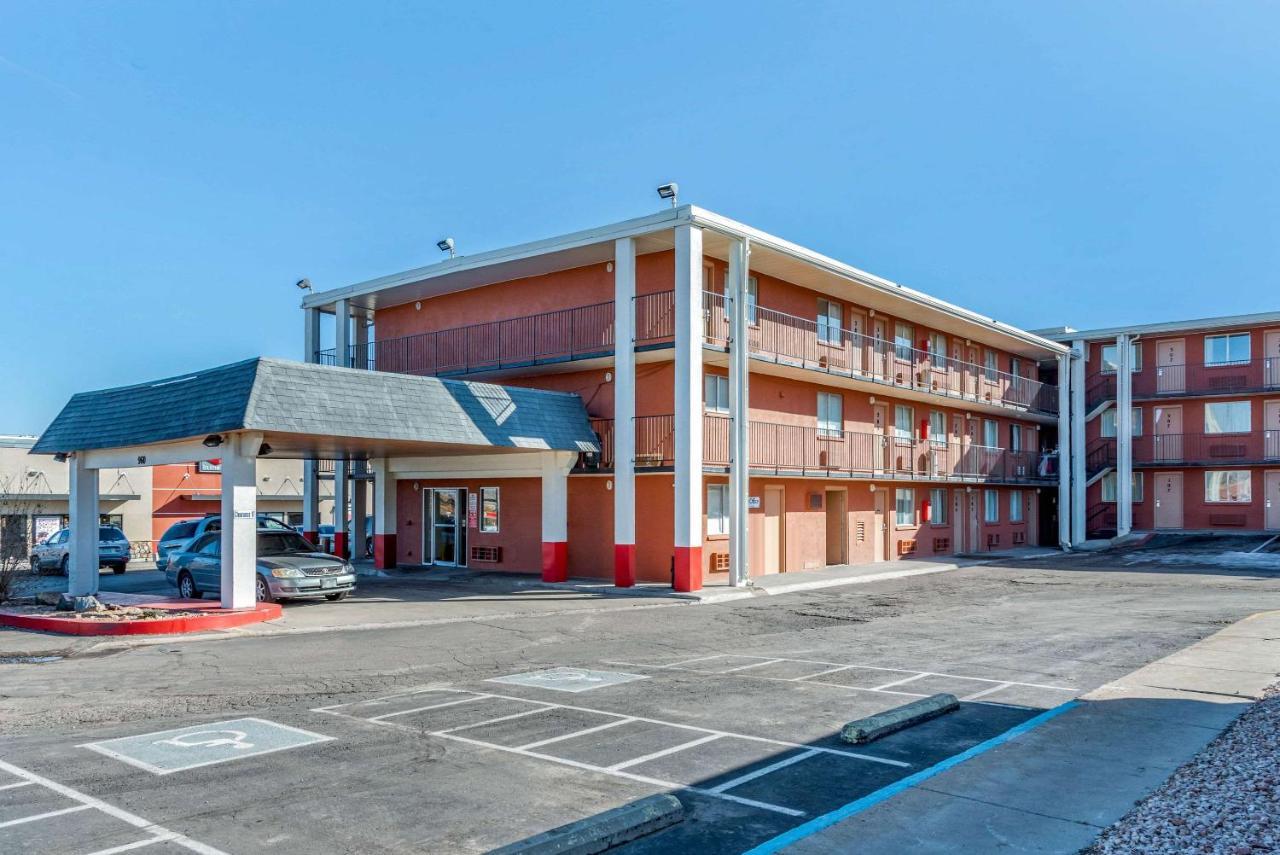 Rodeway Inn Pueblo Exteriér fotografie